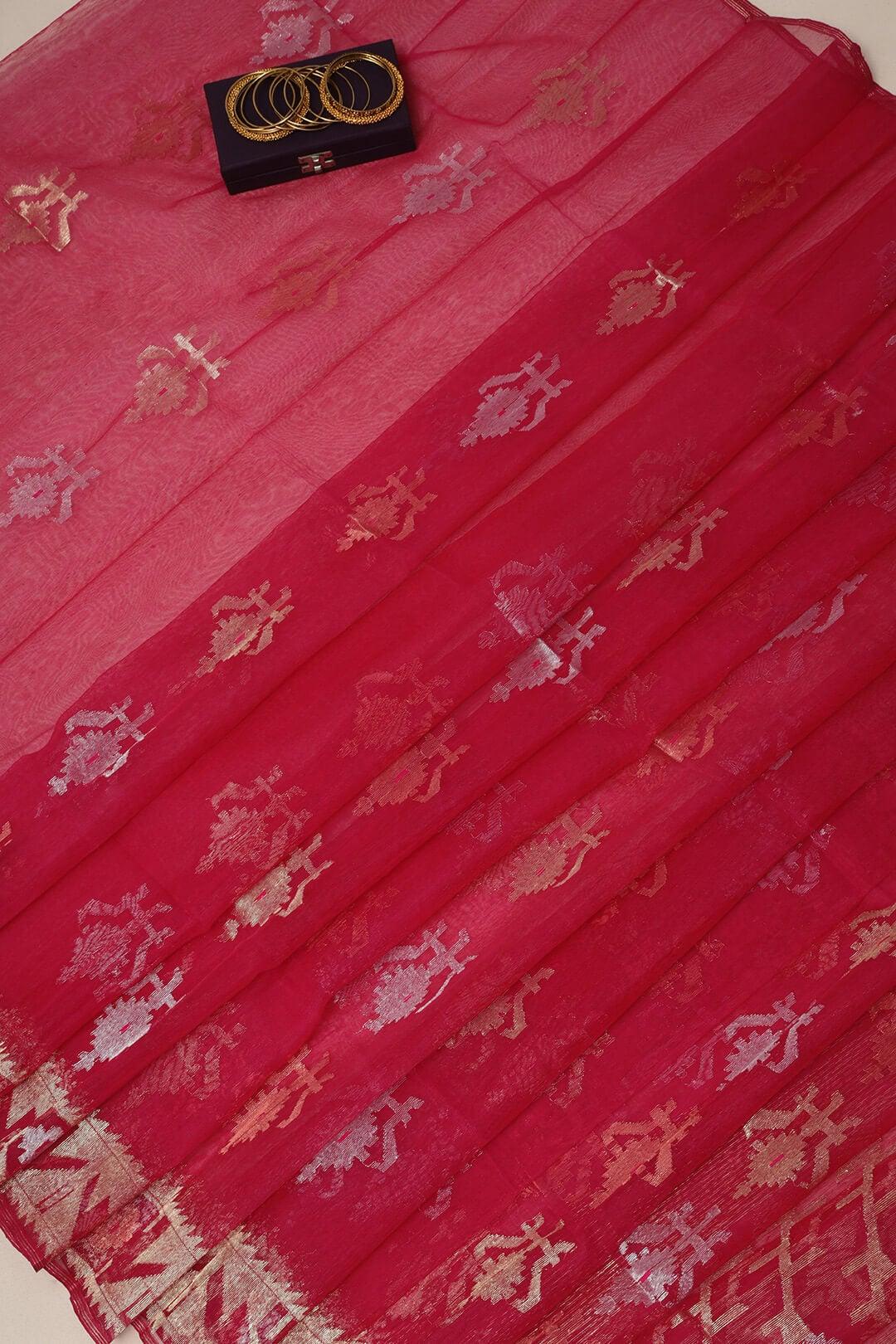 Handloom Dhakai Jamdani Saree in Rani Pink view 6 - Rani Pink Jamdani silk saree