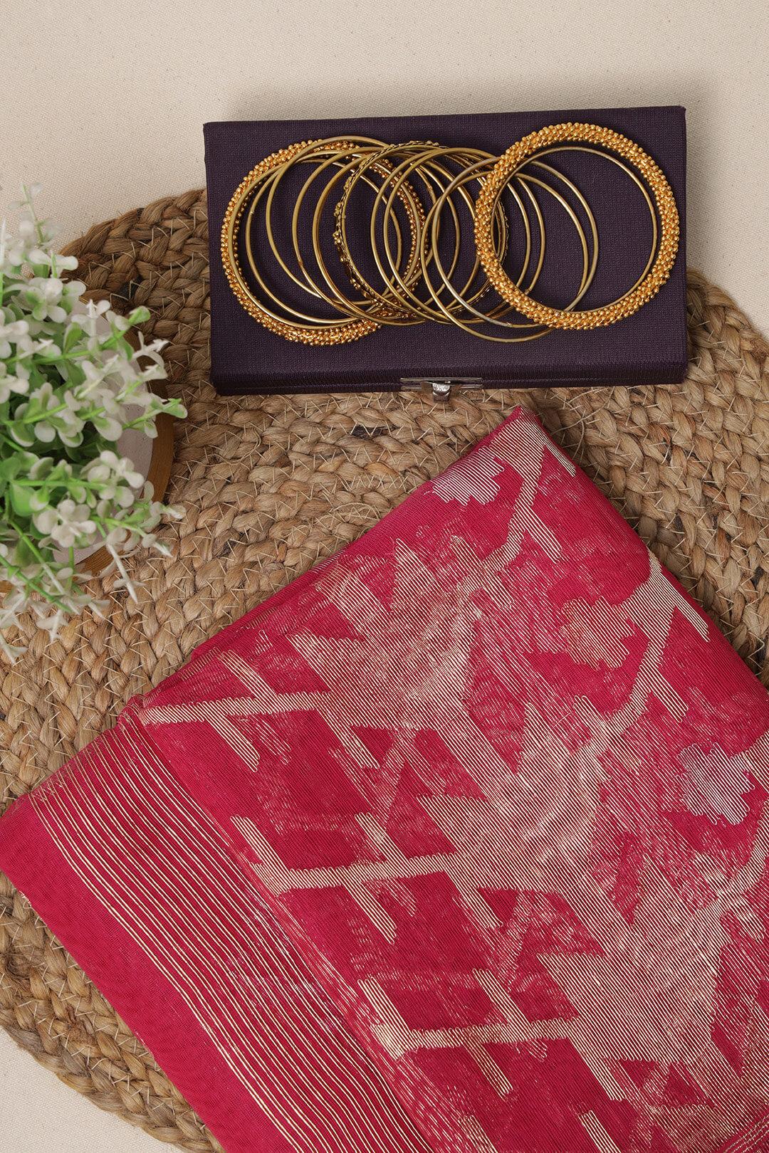 Handloom Dhakai Jamdani Saree in Rani Pink 3 - Rani Pink Jamdani silk saree