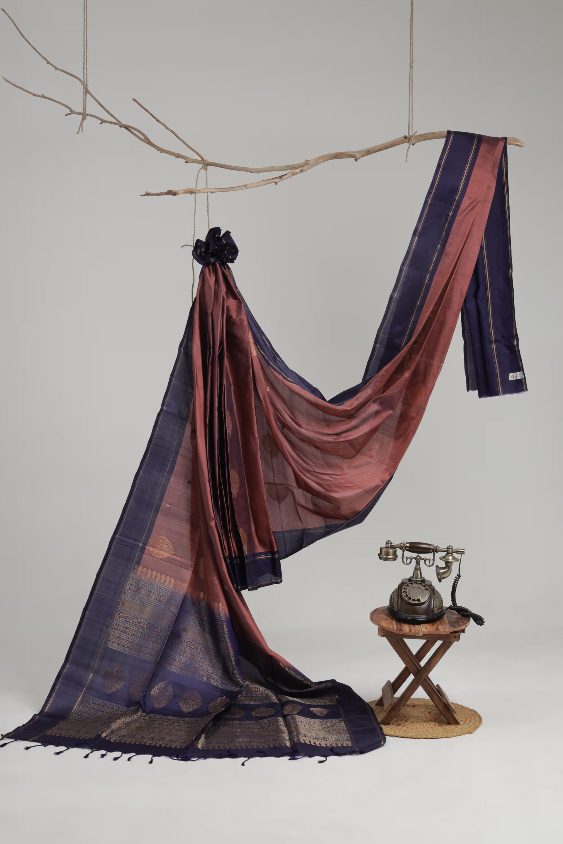 Handloom Maheshwari silk saree in Rust and Navy Blue 2 - Rust with Navy  Blue Maheshwari silk saree