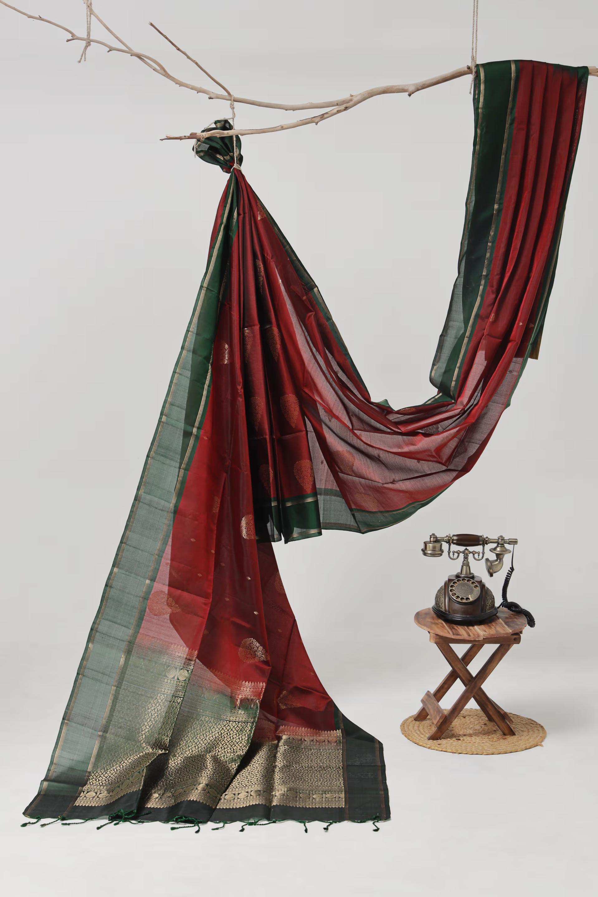 Handloom Maheshwari silk saree in deep Maroon and Dark Green 2 - Deep Maroon and green Maheshwari silk saree