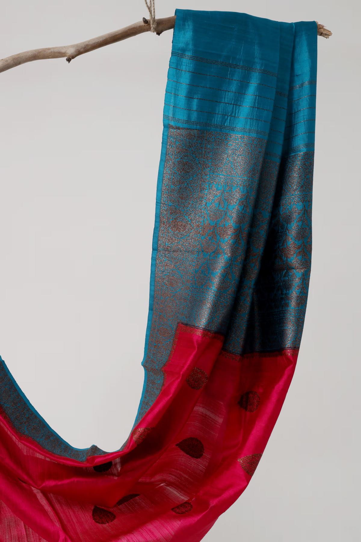 Handloom Tussar Banarasi in Pink and Blue Gold Antique work view 2 - Pink and Blue Tussar silk saree