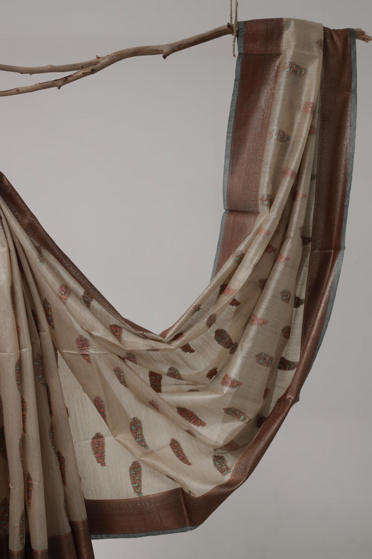 Handloom Tussar Banarasi in Ivory with Meenakari view 3 - Ivory Tussar silk saree