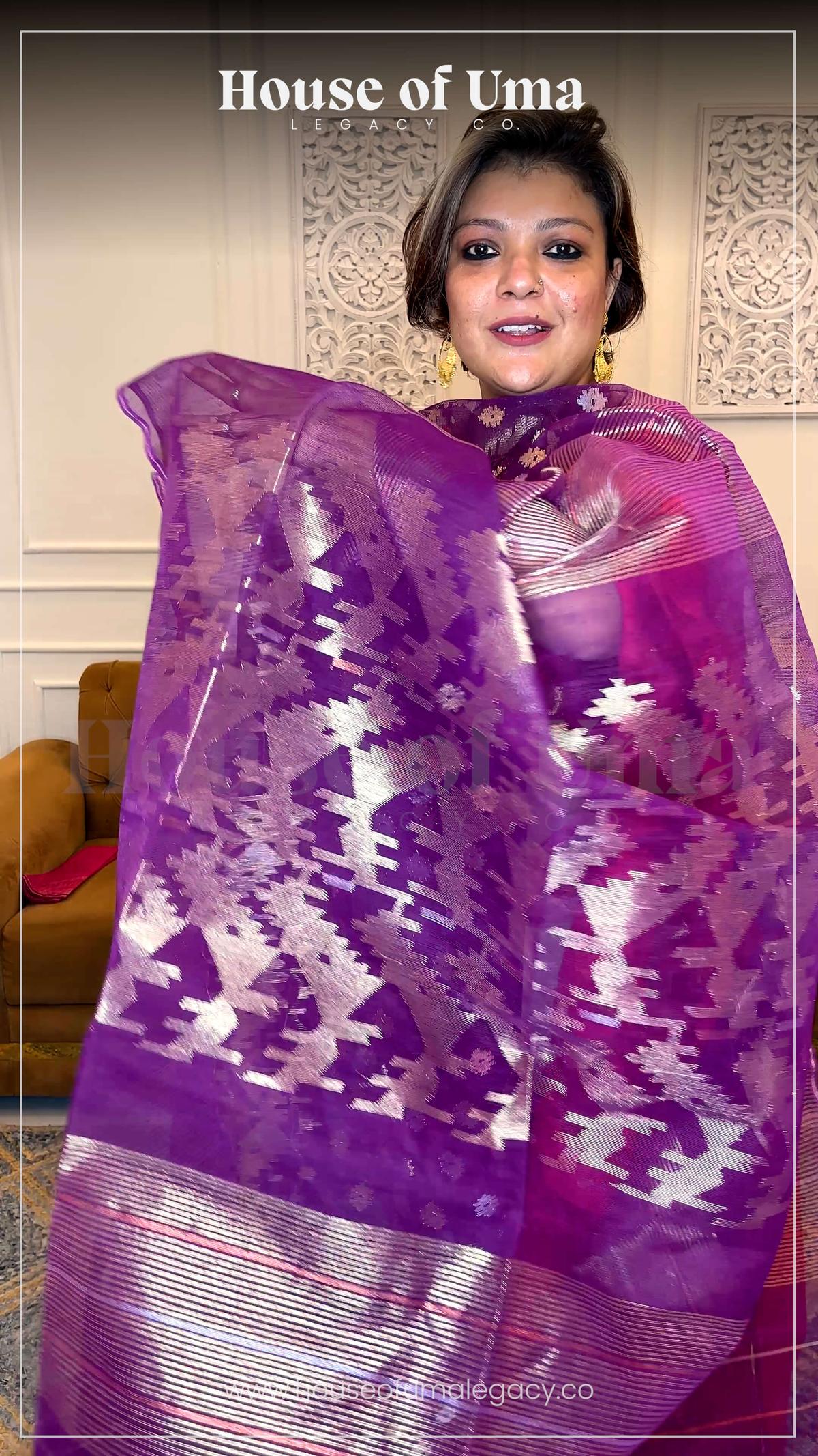 Handloom Dhakai Jamdani saree in Purple view 2 - Purple Jamdani silk saree