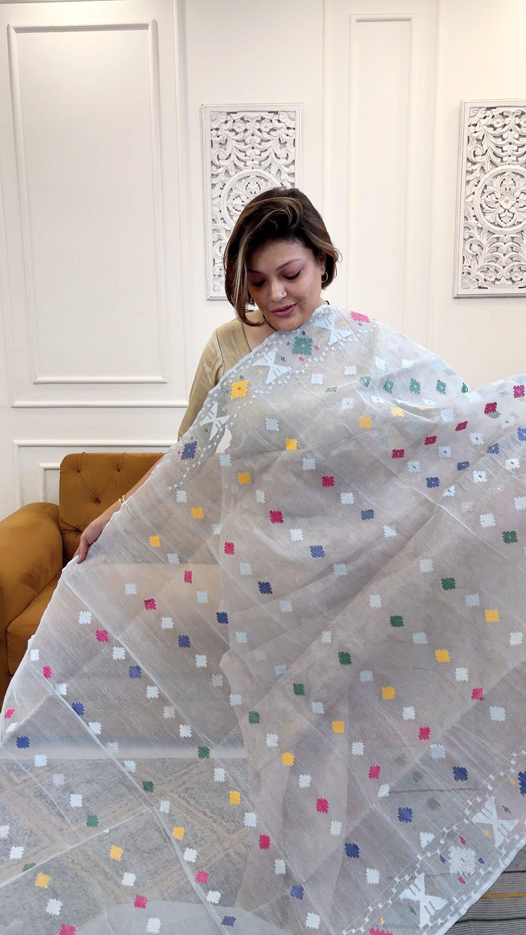 Handloom Dhakai Jamdani saree in Ice Blue 2 - Ice Blue Pure Cotton saree