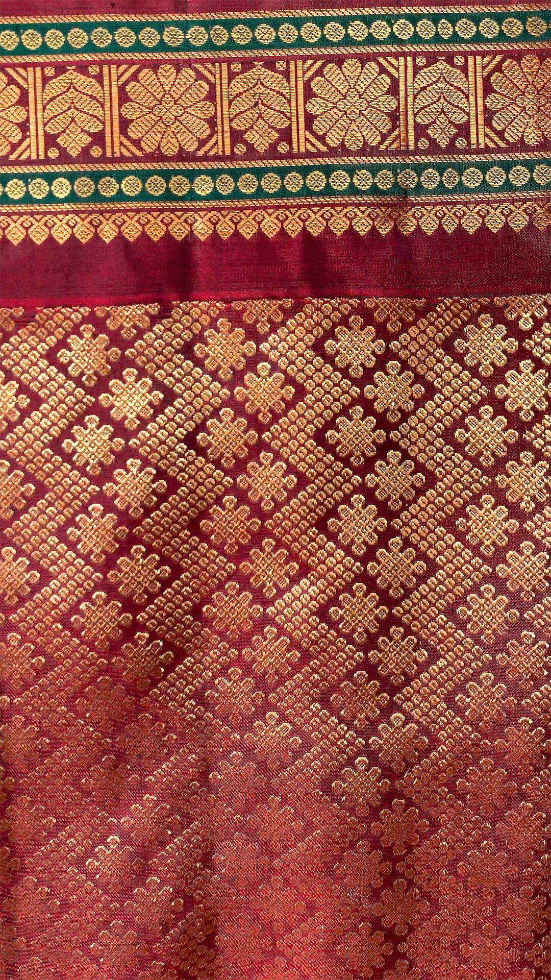 Handloom Pure Silk Gadwal in Ivory and Deep Maroon 5 - Ivory and Deep Maroon Pure Silk Gadwal saree