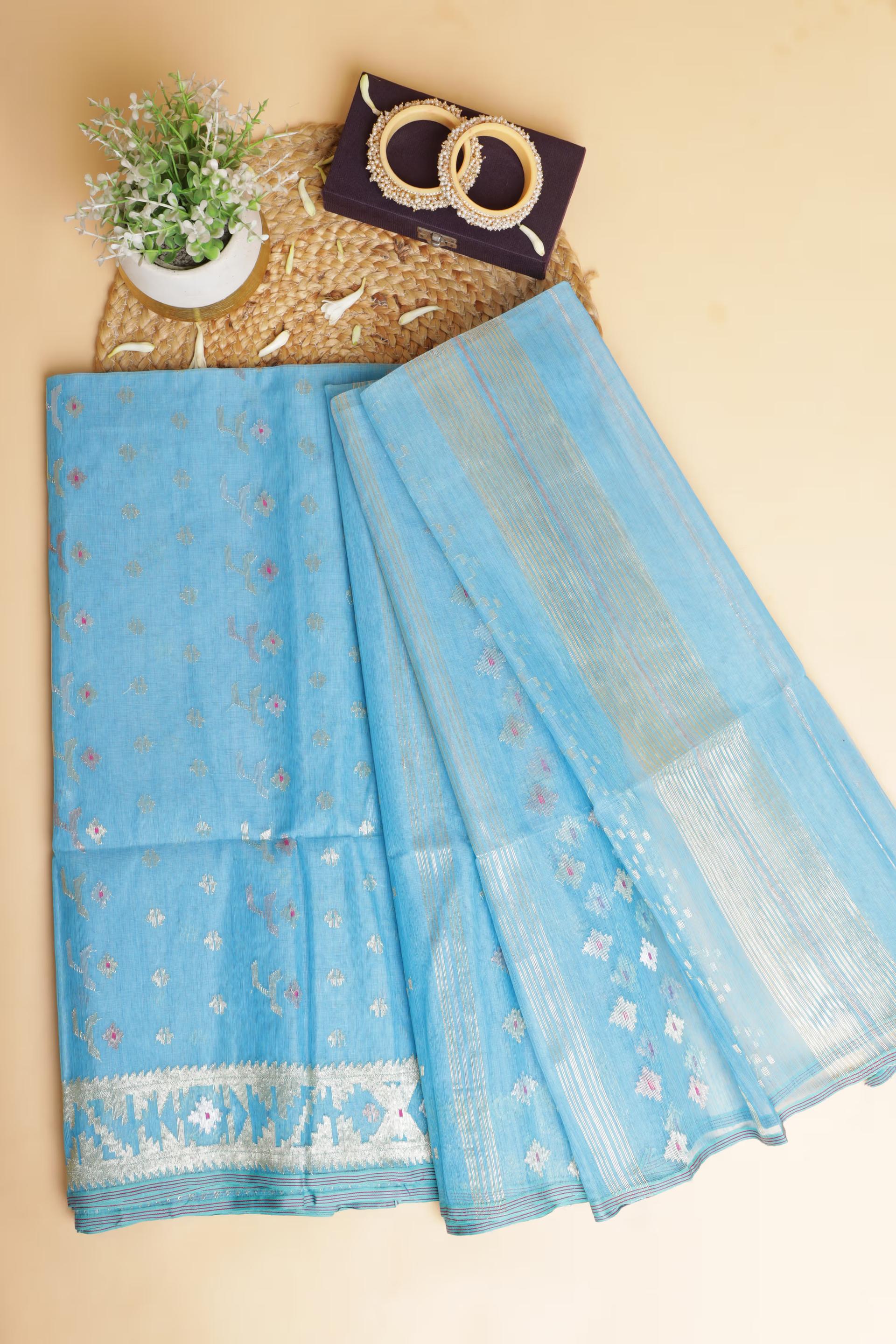 Handloom Dhakai Jamdani saree in sky blue 6 - Sky Blue Jamdani silk saree