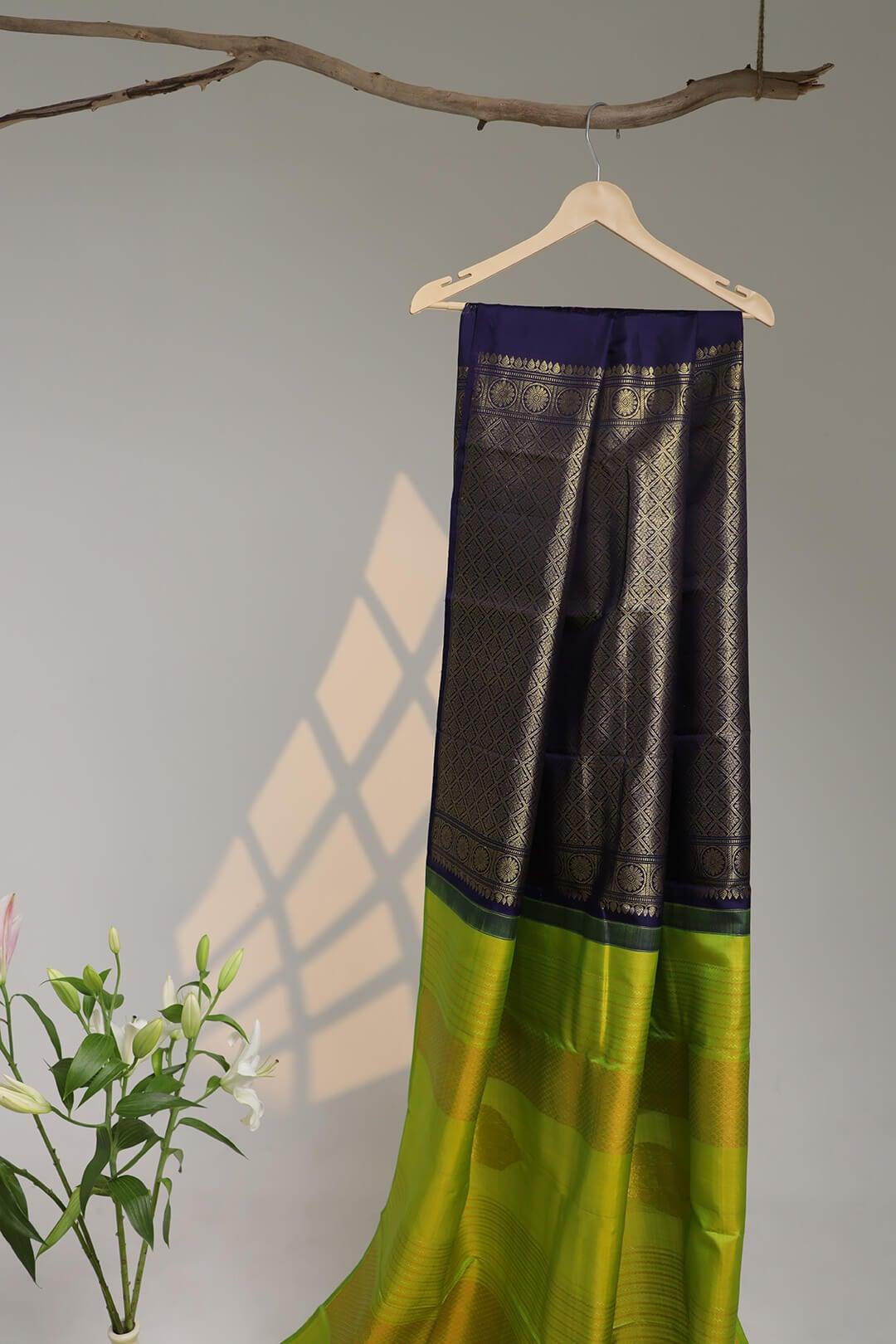 Arani Pure Silk Handloom Saree in Parrot Green and Navy Blue Zari Pallu 5 - Parrot Green and Navy Blue Arani saree