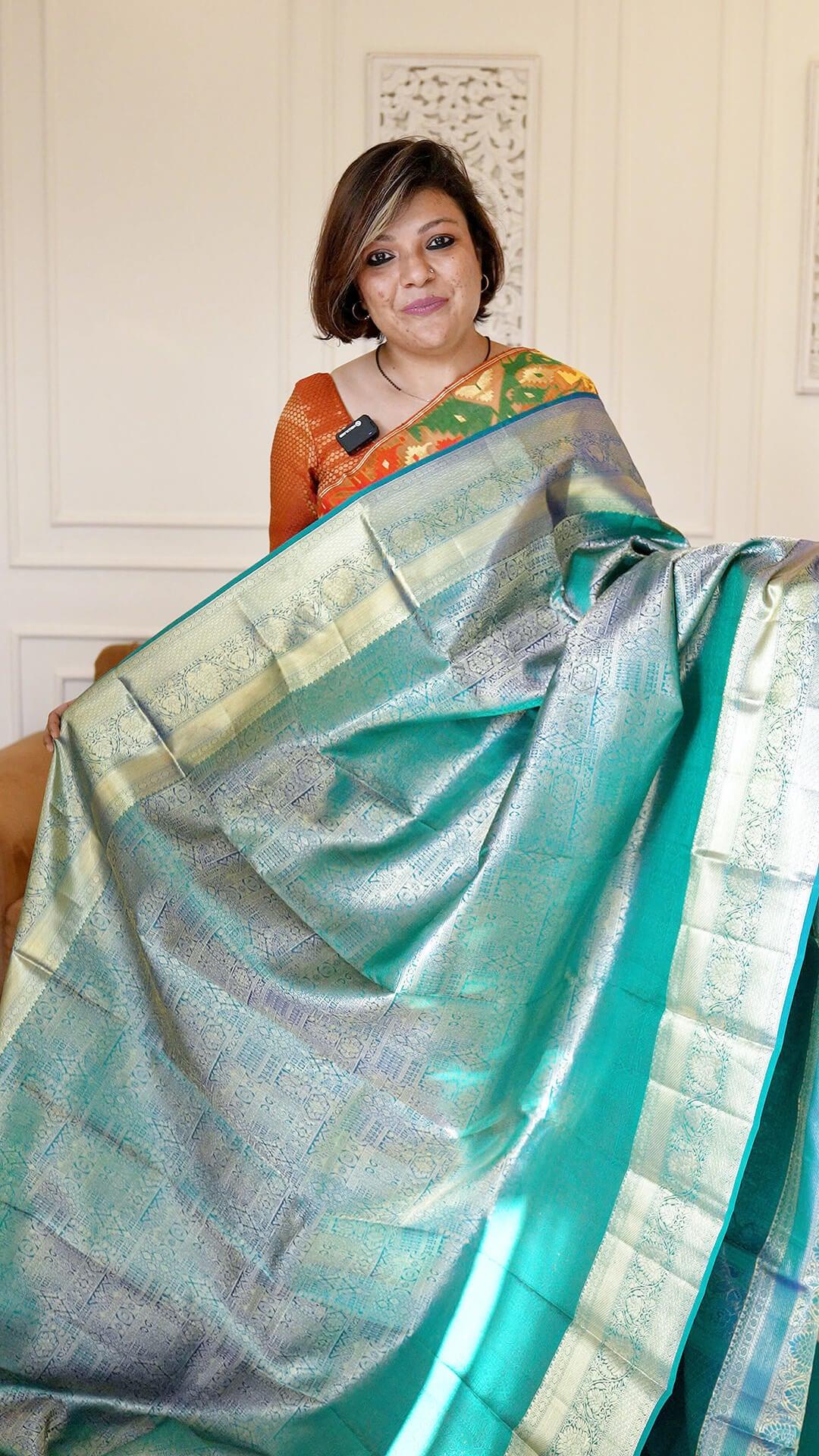 Handloom Pure Silk Brocade Kanchipuram in Peacock Green 2 - Peacock Green Silk saree